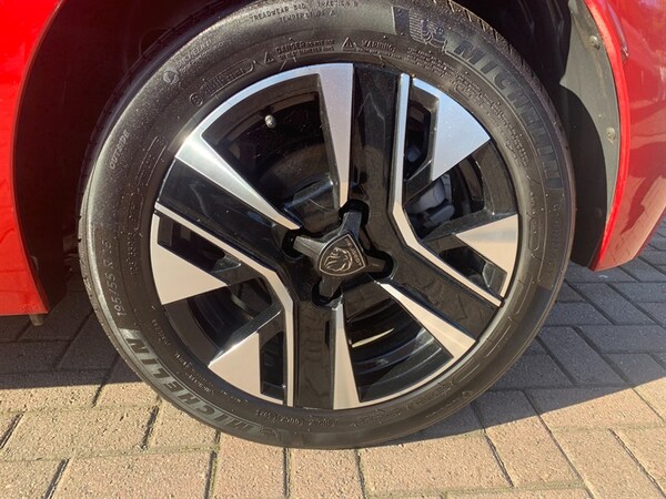 Used Peugeot 208 2024 for sale - 76114680: Photo 8