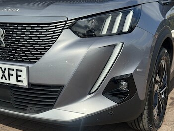 Used Peugeot E-2008 2022 for sale - 75598429: Photo