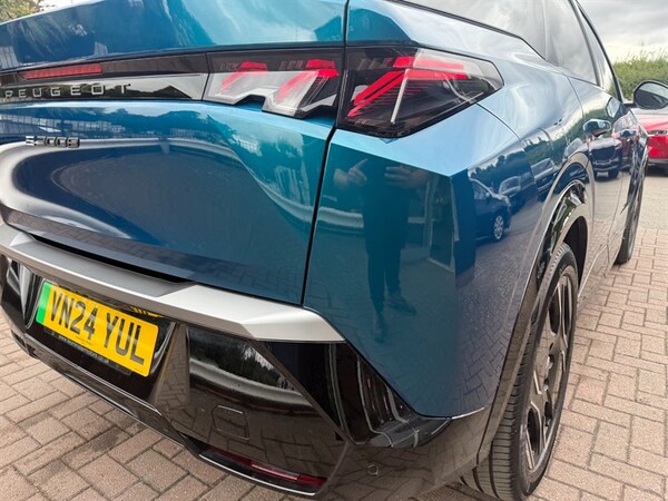 Used Peugeot E-3008 2024 for sale - 74247057: Photo 12