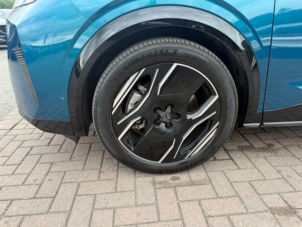Used Peugeot E-3008 2024 for sale - 74247057: Photo 6