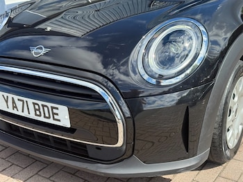 Used MINI Hatch 2022 for sale - 75717061: Photo