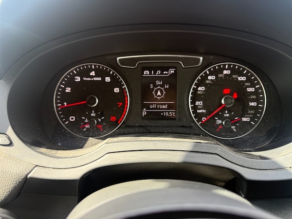 Used Audi Q3 2018 for sale - 75536035: Photo 55