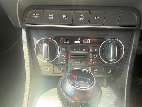 Used Audi Q3 2018 for sale - 75536035: Photo 57
