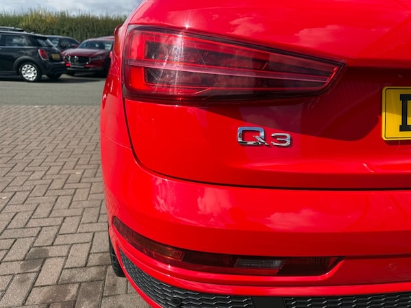 Used Audi Q3 2018 for sale - 75536035: Photo 9