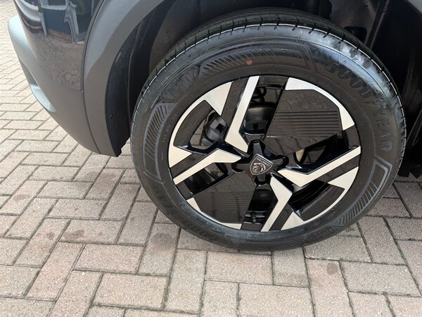 Used Peugeot 2008 2025 for sale - 75421385: Photo 14