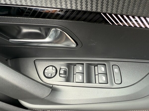 Used Peugeot 2008 2025 for sale - 75421385: Photo 20