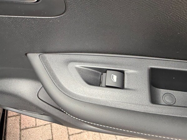 Used Peugeot 2008 2025 for sale - 75421385: Photo 24