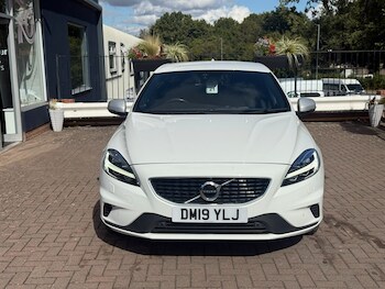 Used Volvo V40 2019 for sale - 75717065: Photo
