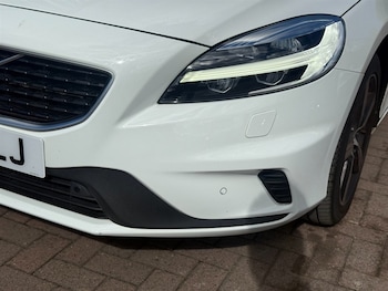 Used Volvo V40 2019 for sale - 75717065: Photo