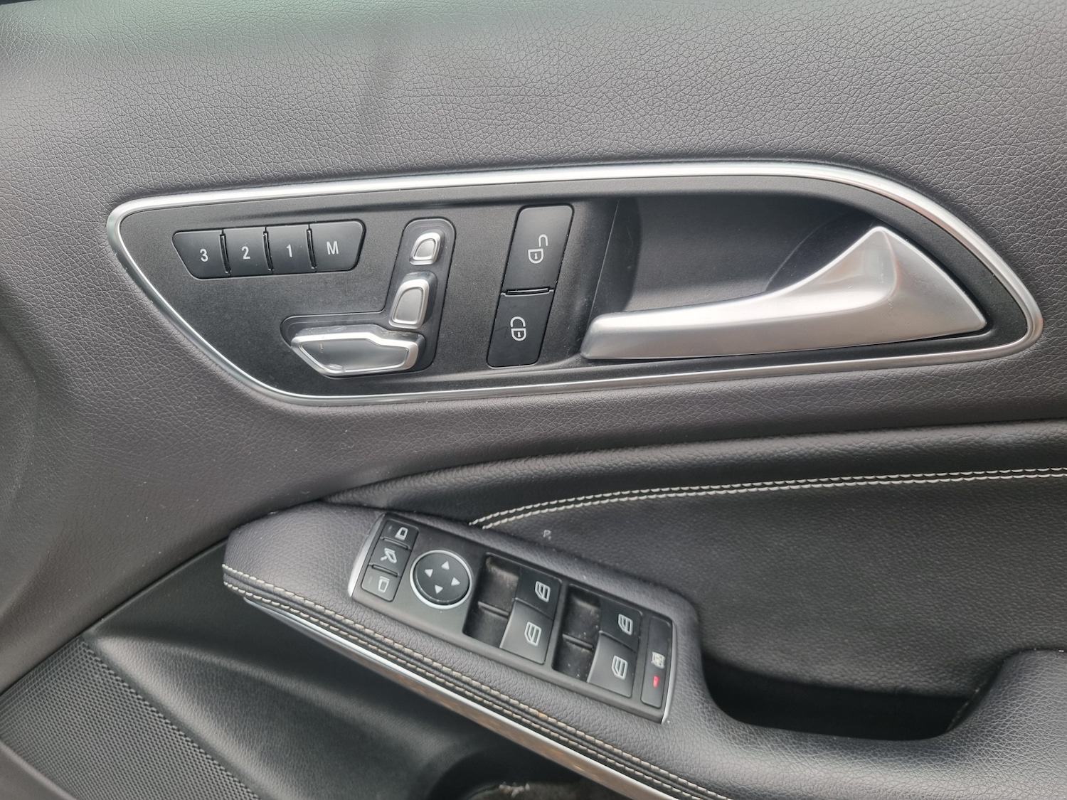 Used Mercedes-Benz A-Class 2017 for sale - 77820030: Photo 28