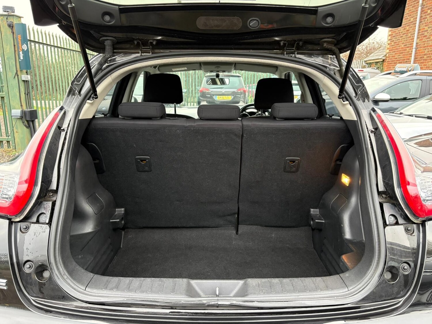 Used Nissan Juke 2018 for sale - 77051005: Photo 19