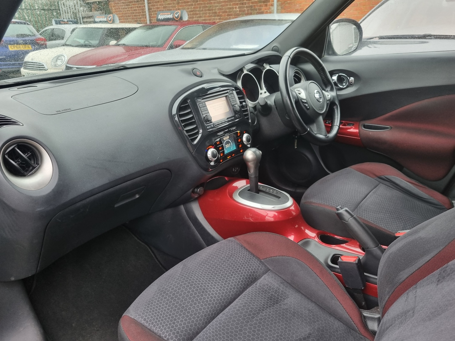 Used Nissan Juke 2012 for sale - 77648256: Photo 15