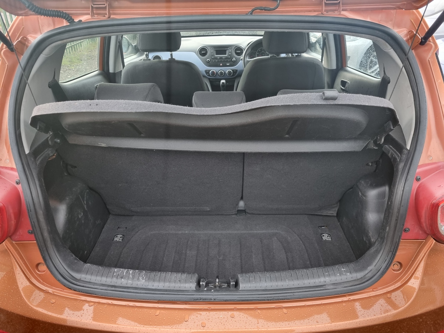 Used Hyundai i10 2014 for sale - 78016048: Photo 22