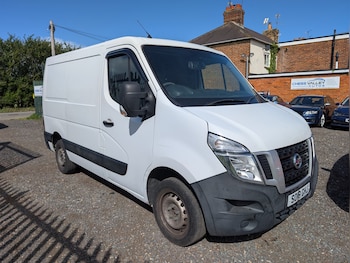 Used Nissan NV400 2018 for sale - 79611579: Photo