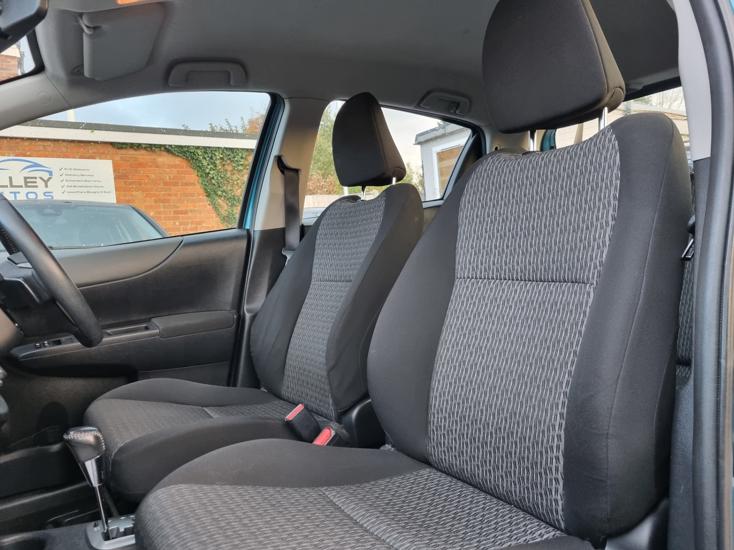 Used Toyota Yaris 2013 for sale - 76378539: Photo 16