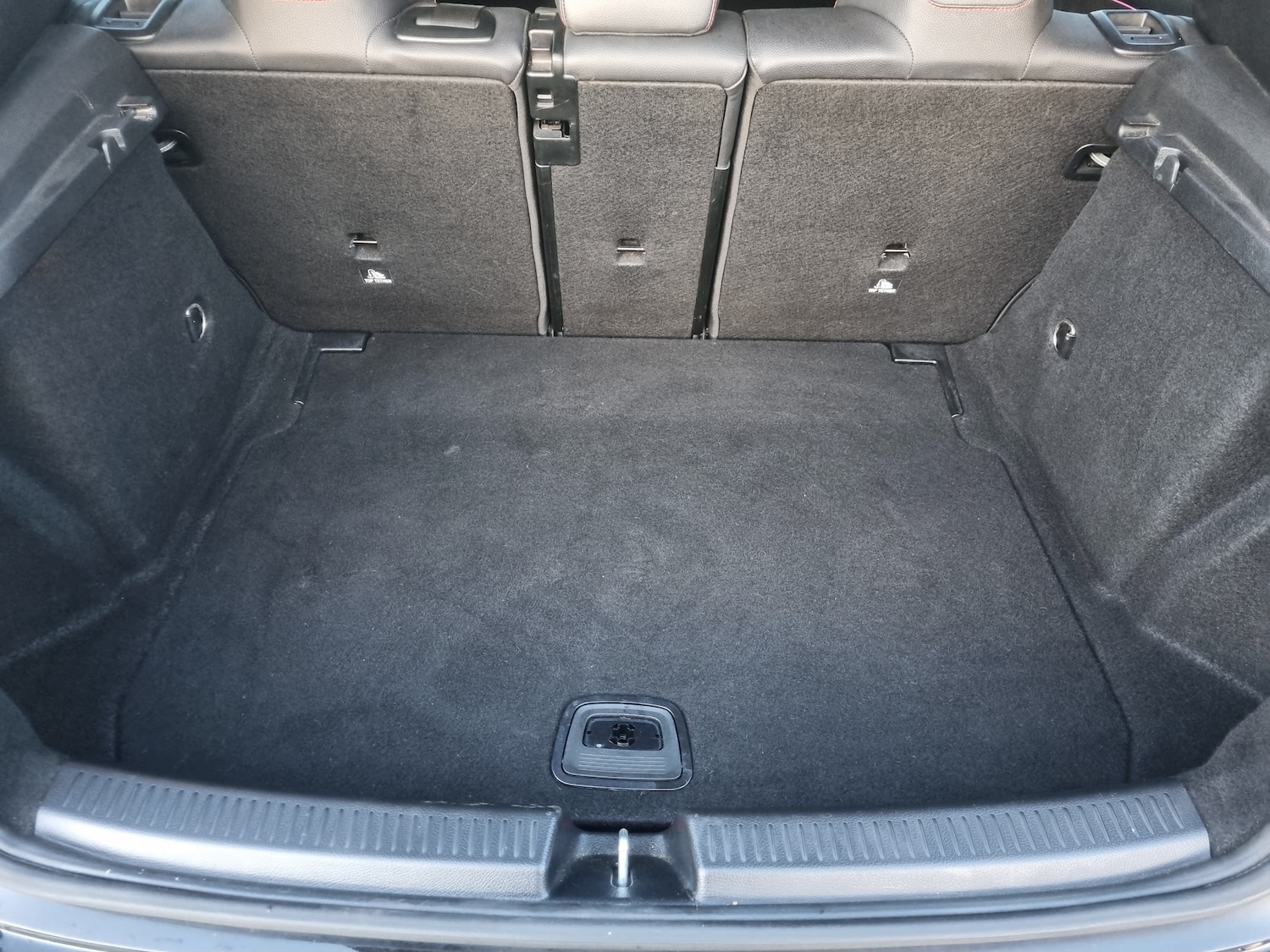 Used Mercedes-Benz A-Class 2018 for sale - 76856267: Photo 37