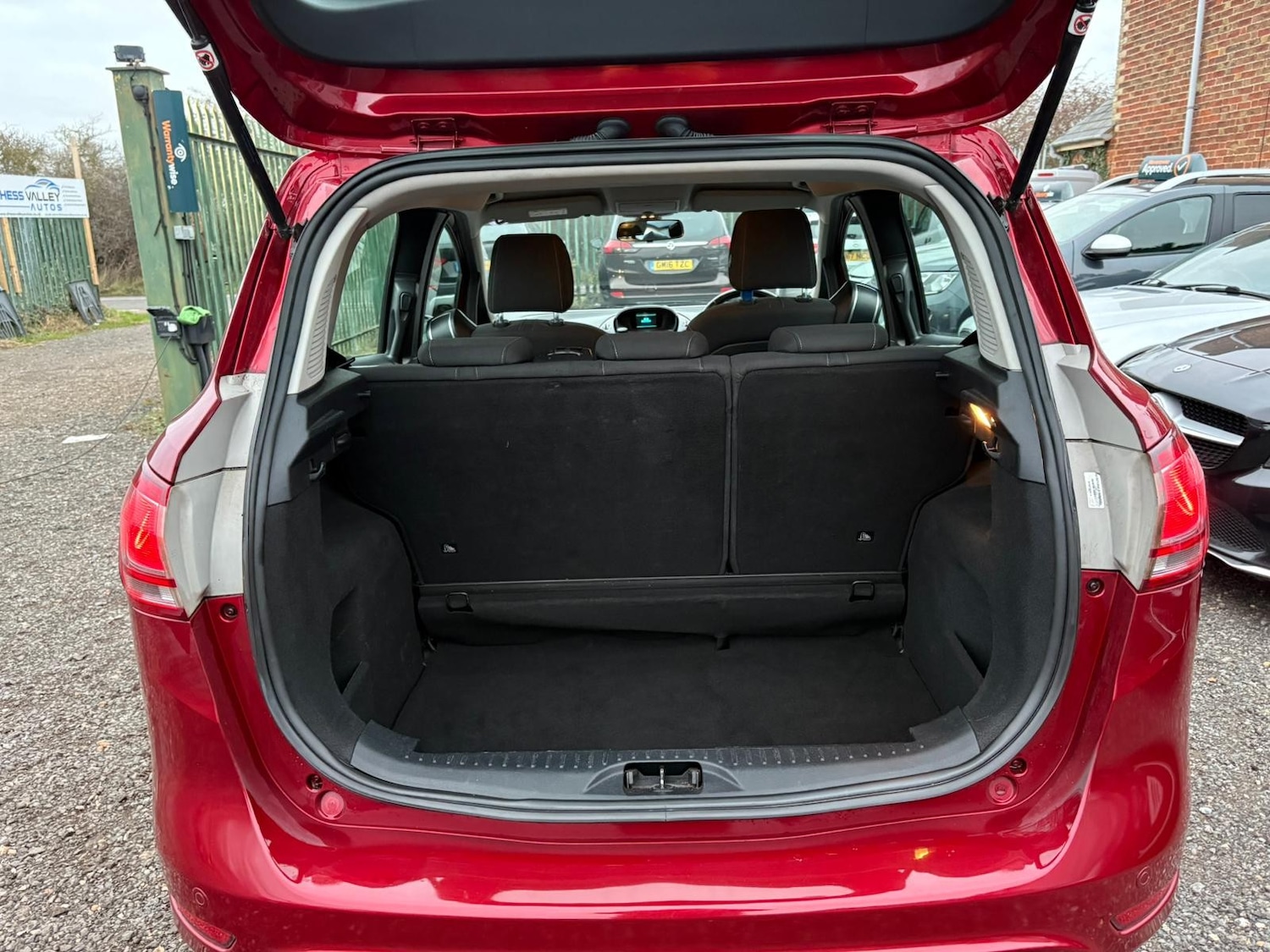 Used Ford B-MAX 2017 for sale - 77068015: Photo 17