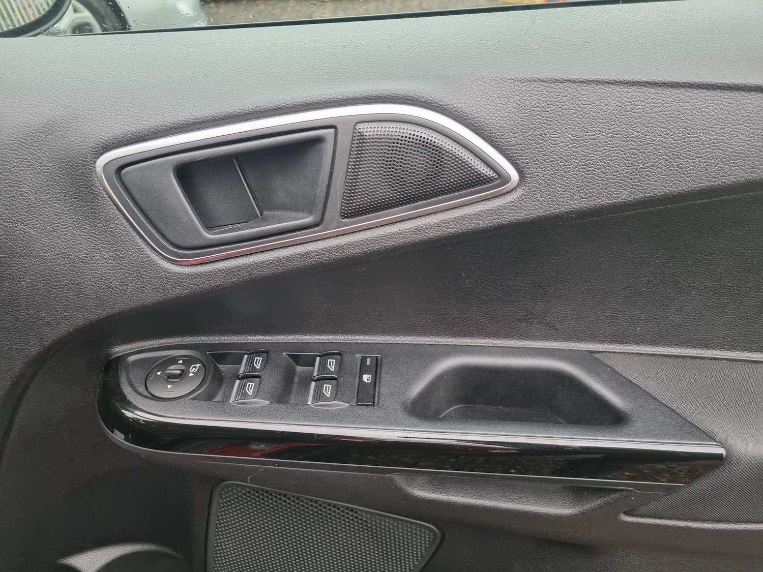 Used Ford B-MAX 2017 for sale - 77068015: Photo 28