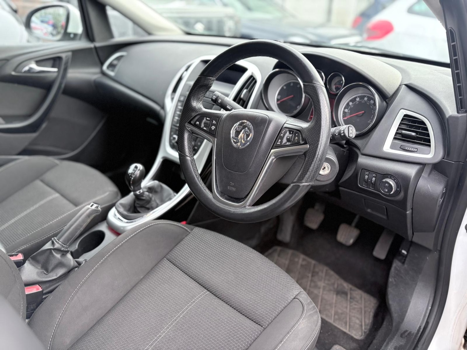 Used Vauxhall Astra 2015 for sale - 77582528: Photo 11