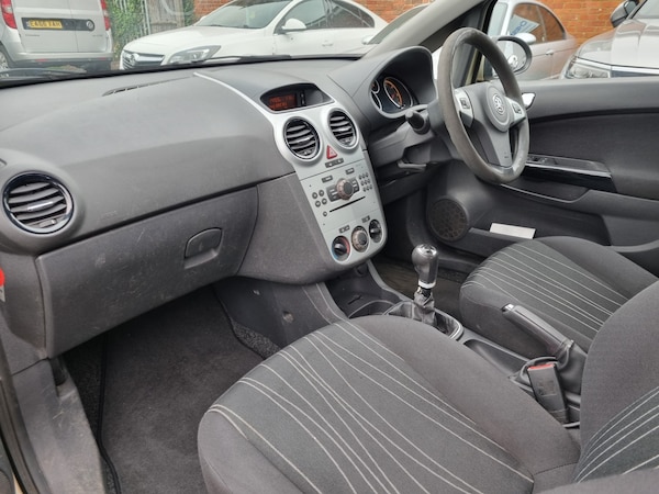 Used Vauxhall Corsa 2009 for sale - 76249868: Photo 14
