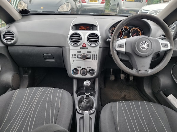 Used Vauxhall Corsa 2009 for sale - 76249868: Photo 9