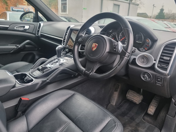 Used Porsche Cayenne 2014 for sale - 73755694: Photo 12