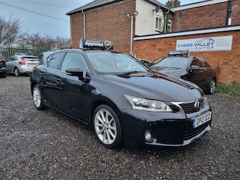 2012 (12) - 200h 1.8 SE-L Premier 5dr CVT Auto