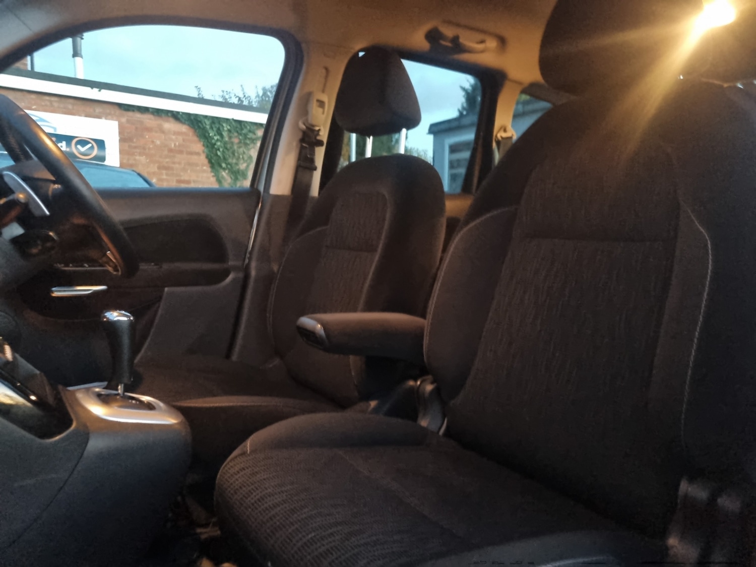 Used Citroen C3 Picasso 2012 for sale - 76519800: Photo 16