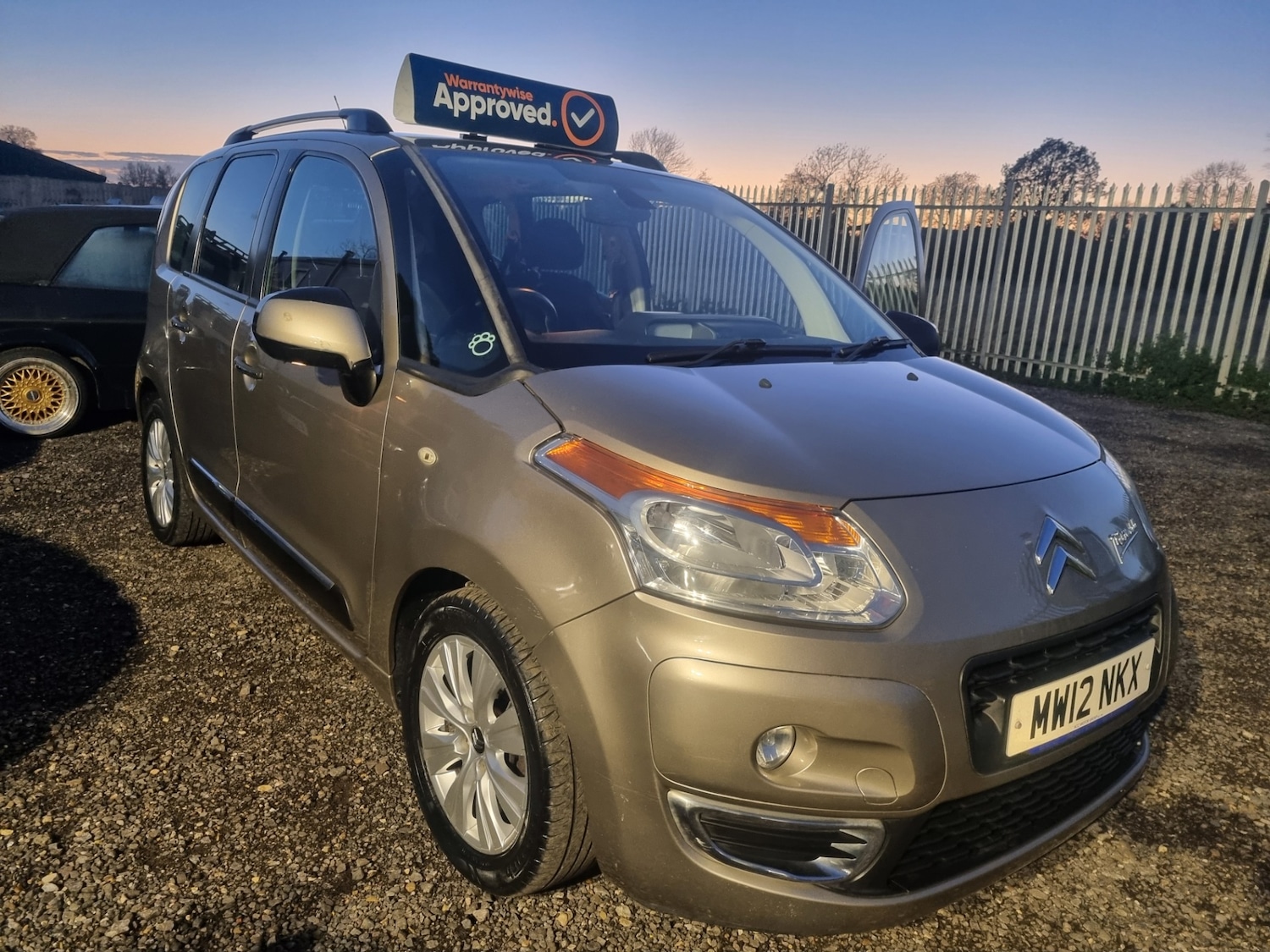 Used Citroen C3 Picasso 2012 for sale - 76519800: Photo 22