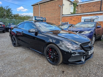 Used Mercedes-Benz E Class 2014 for sale - 79397371: Photo