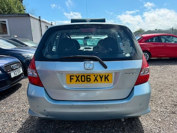 Used Honda Jazz 2006 for sale - 79611556: Photo