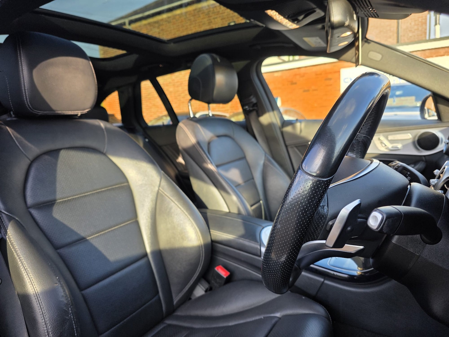 Used Mercedes-Benz C Class 2015 for sale - 76836507: Photo 12