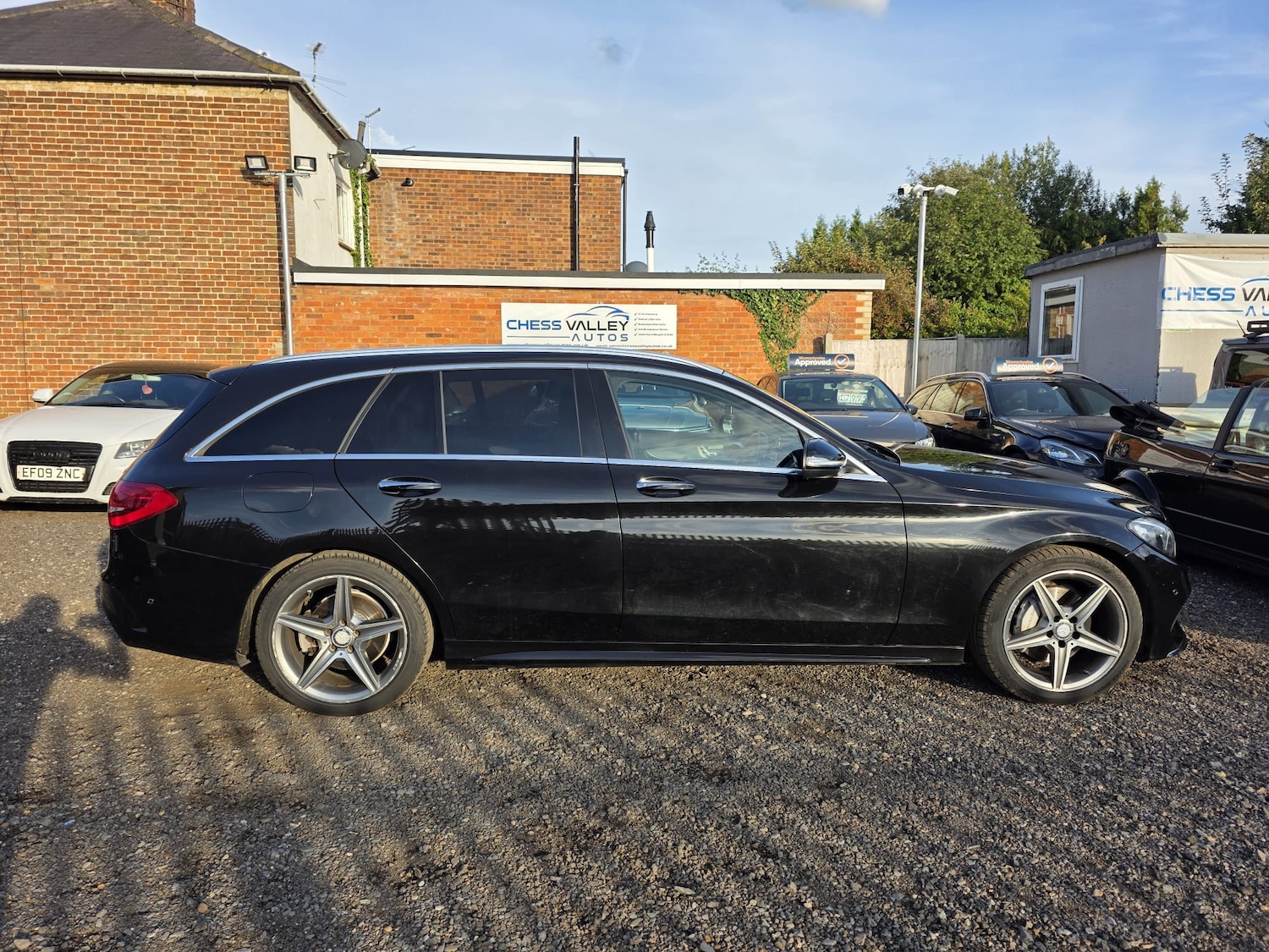 Used Mercedes-Benz C Class 2015 for sale - 76836507: Photo 8