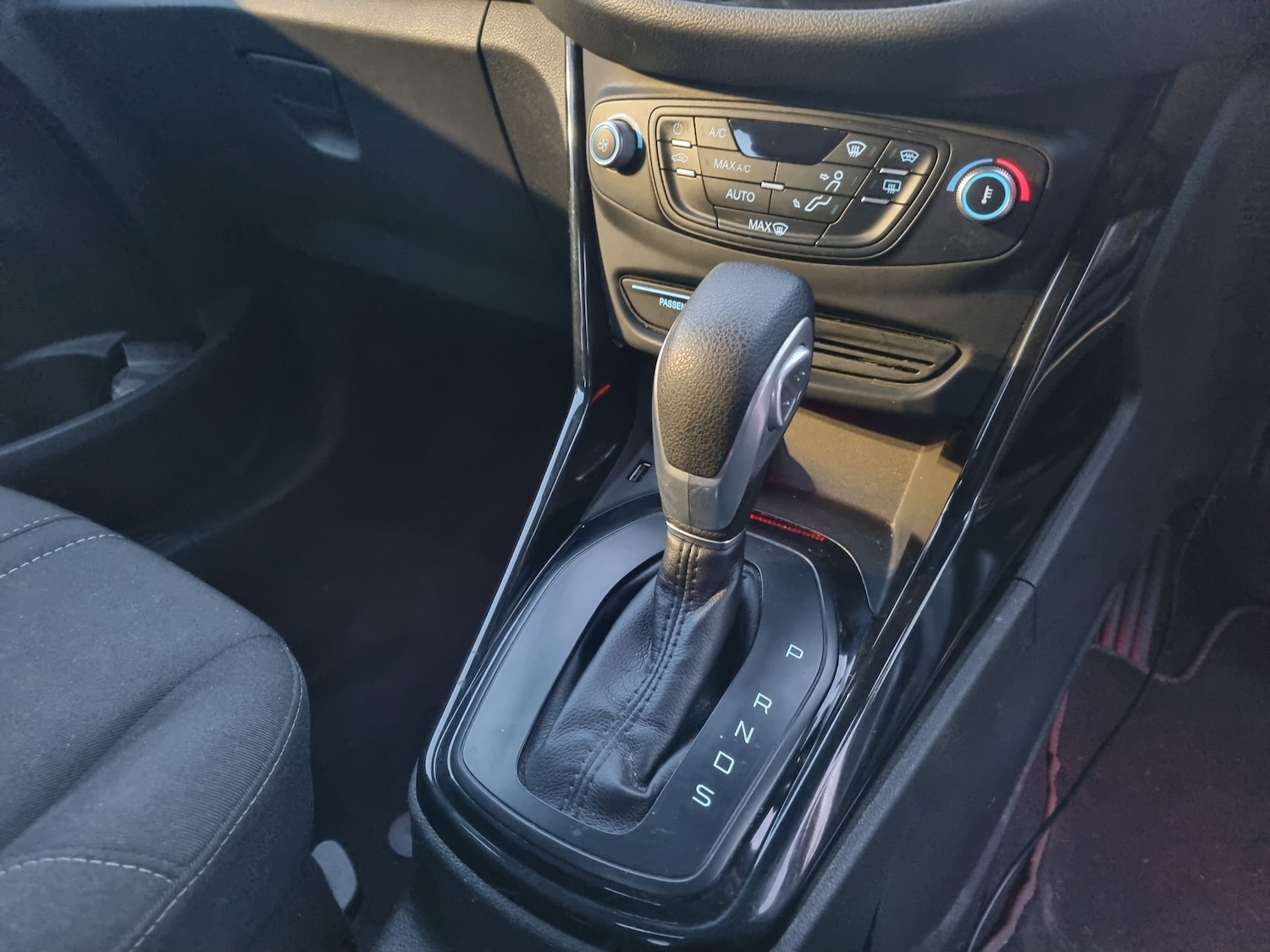 Used Ford B-MAX 2017 for sale - 76856261: Photo 11