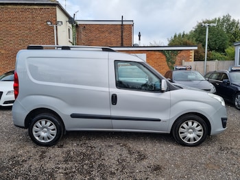 Used Vauxhall Combo 2016 for sale - 76856271: Photo