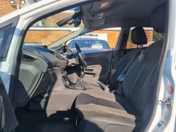 Used Ford Fiesta 2015 for sale - 74976656: Photo 15