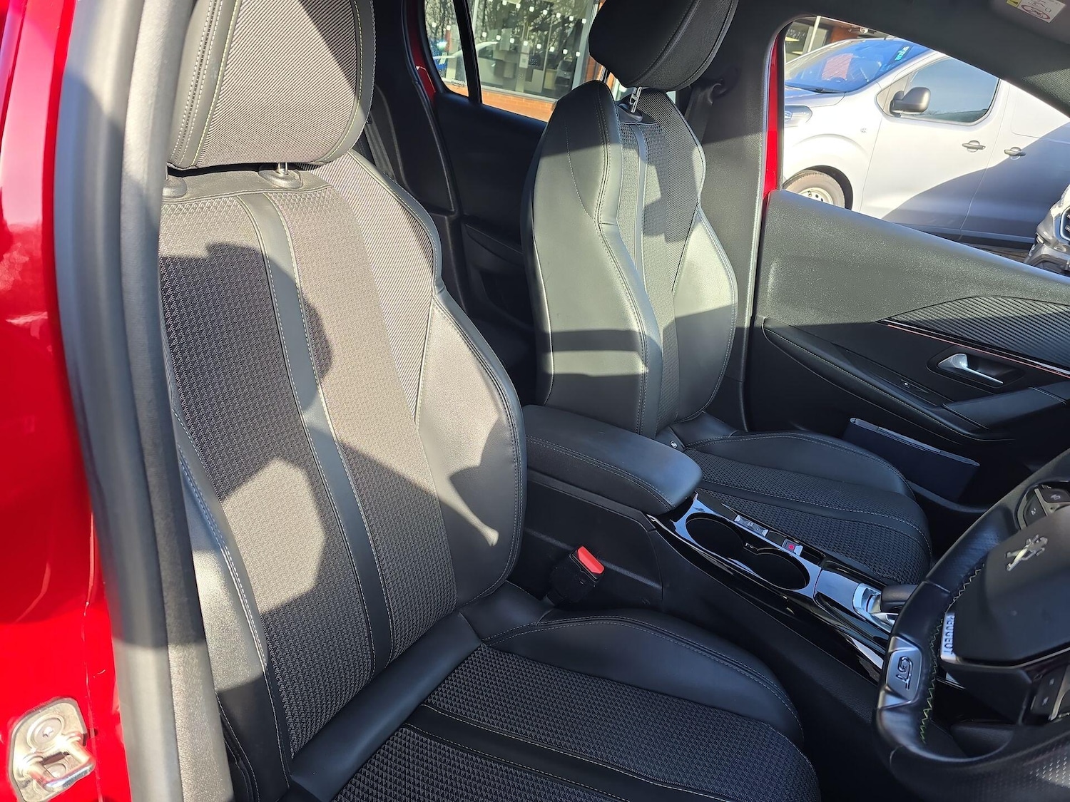 Used Peugeot 208 2021 for sale - 77455650: Photo 5