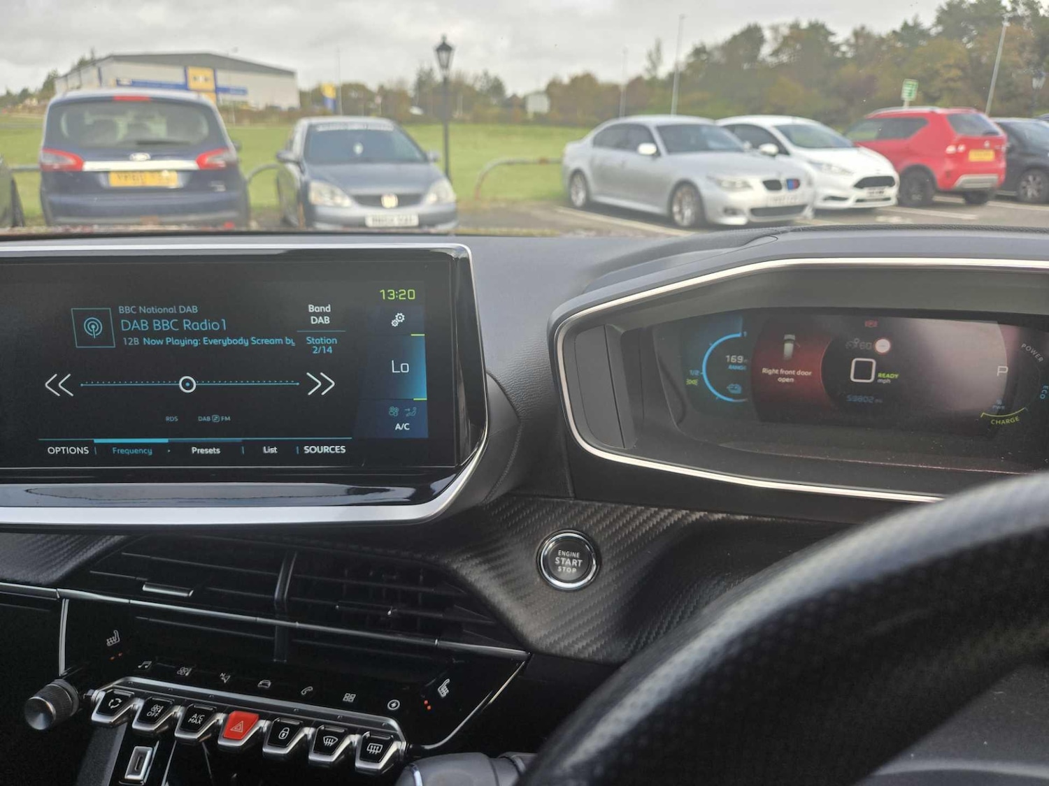 Used Peugeot 2008 2022 for sale - 75867157: Photo 27