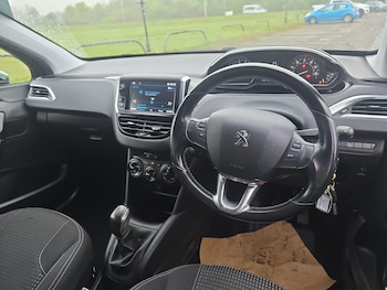 Used Peugeot 208 2018 for sale - 78230815: Photo