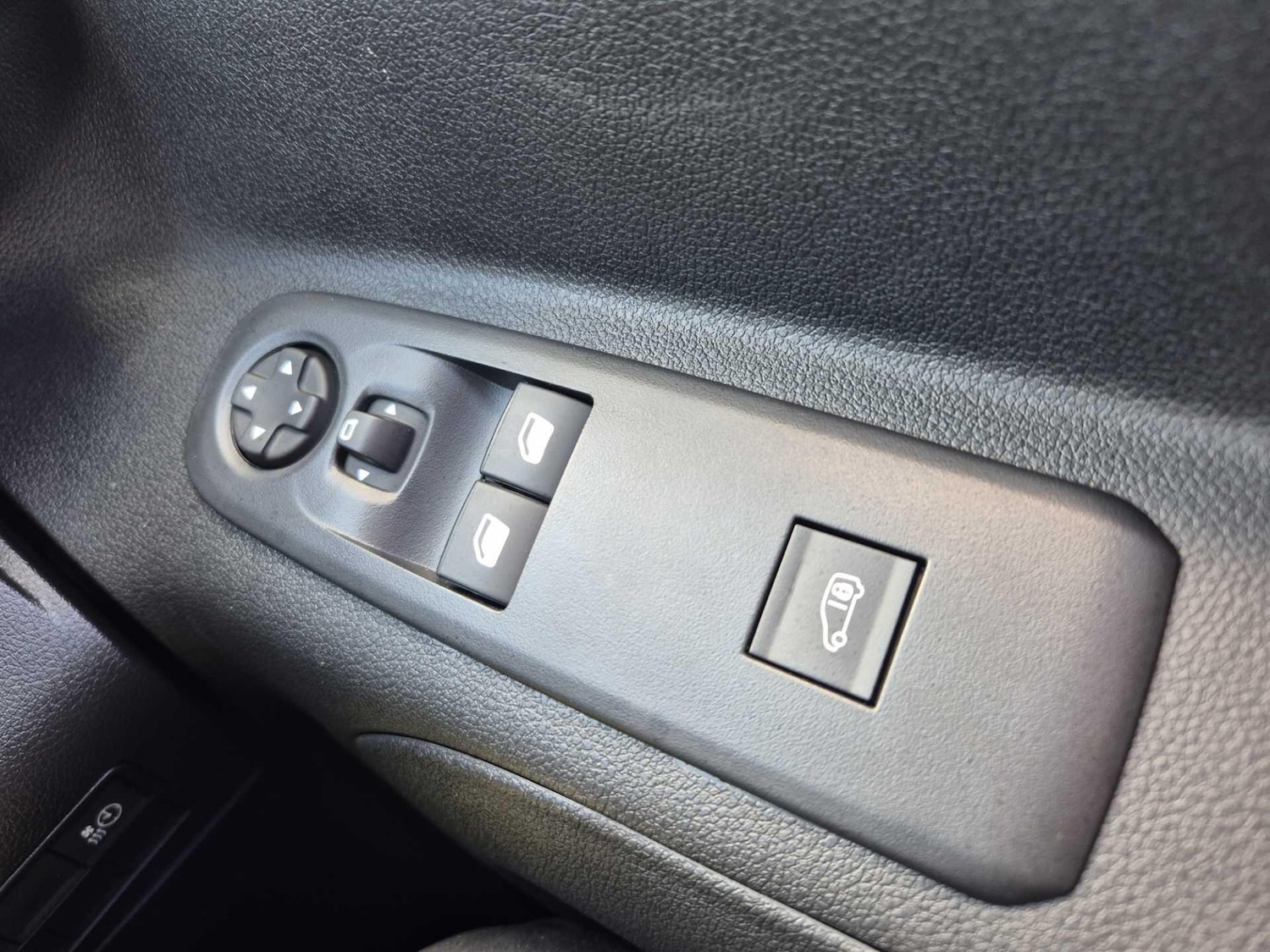 Used Peugeot Partner 2024 for sale - 76989748: Photo 30