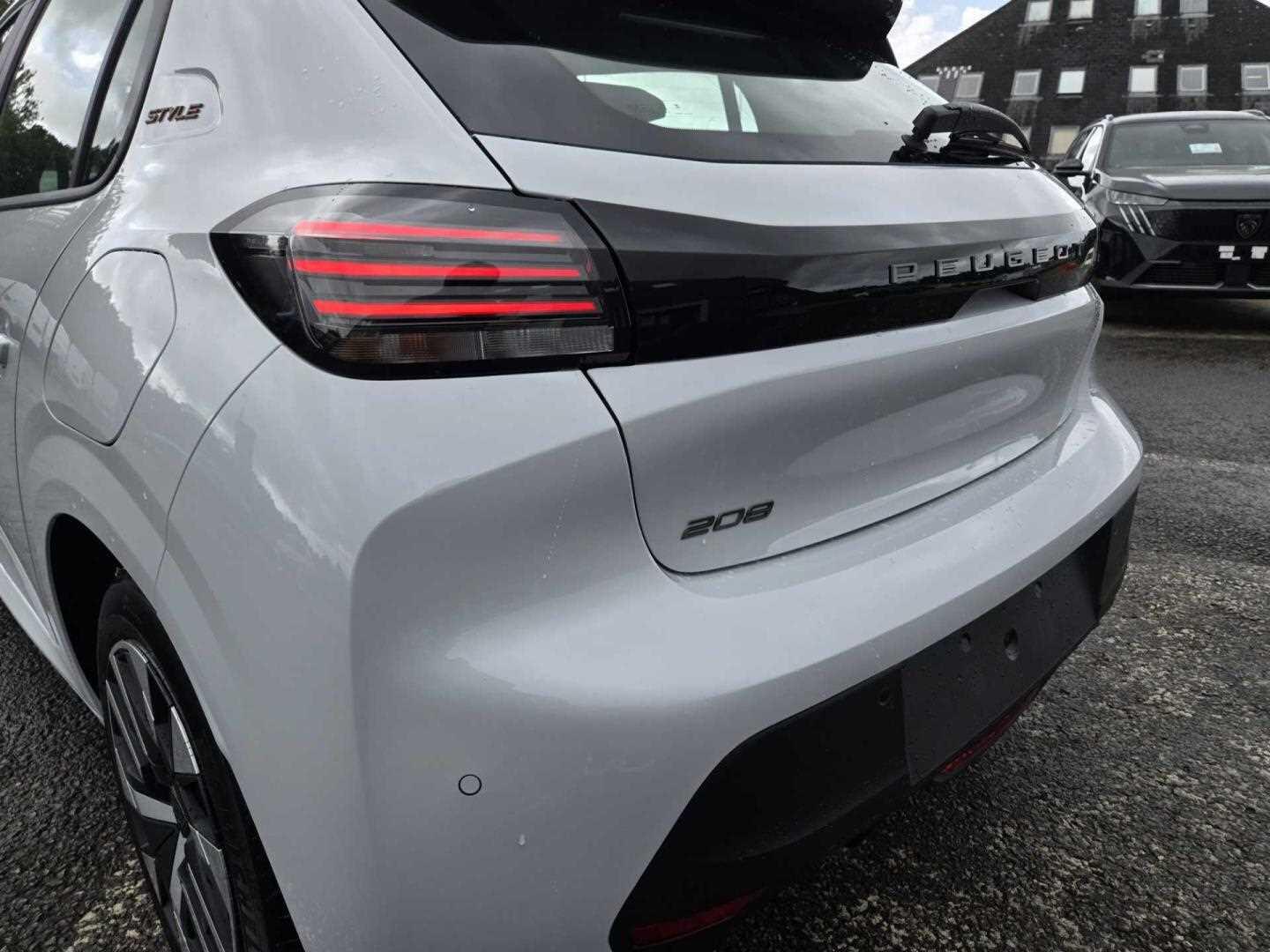 Used Peugeot 208 2025 for sale - 76926423: Photo 32