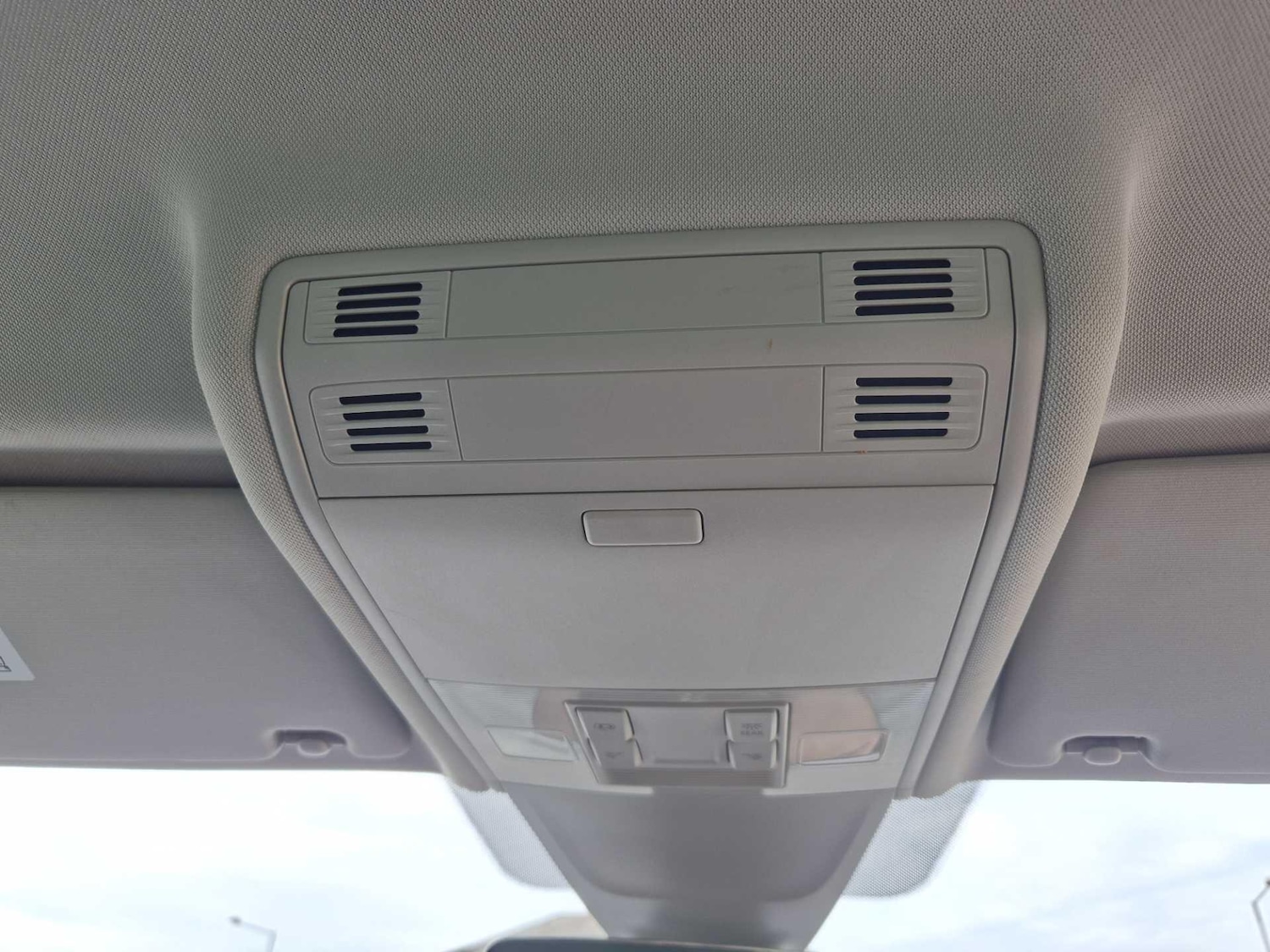 Used Volkswagen Tiguan 2019 for sale - 76991508: Photo 38