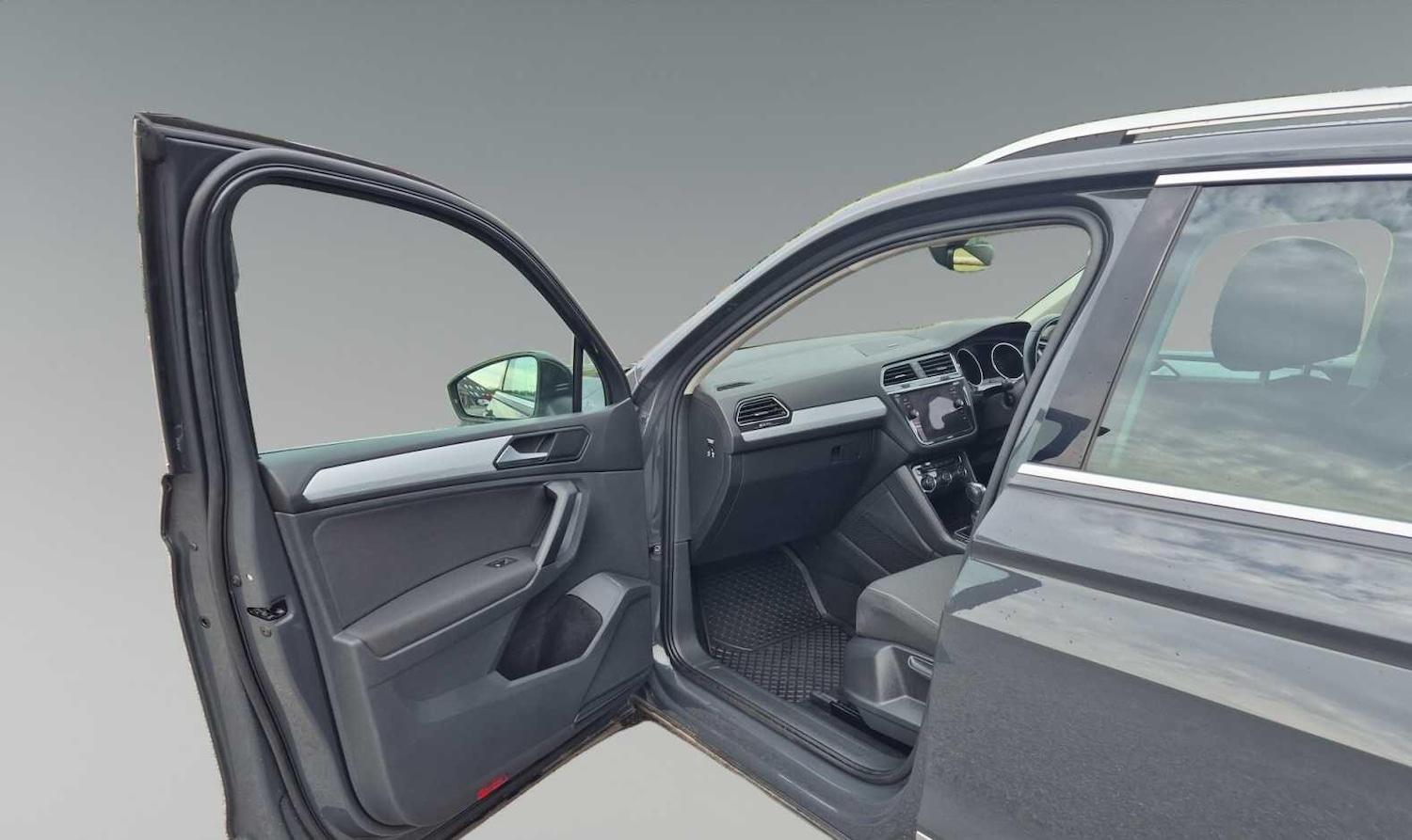 Used Volkswagen Tiguan 2019 for sale - 76991508: Photo 9