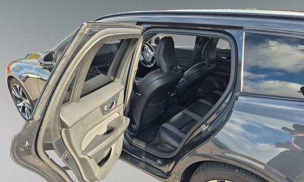 Used Volvo V60 2020 for sale - 76012644: Photo 12
