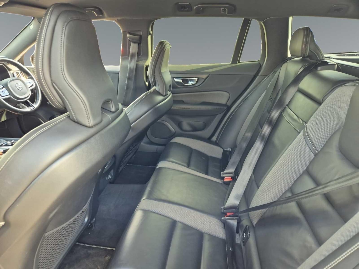 Used Volvo V60 2020 for sale - 76012644: Photo 13