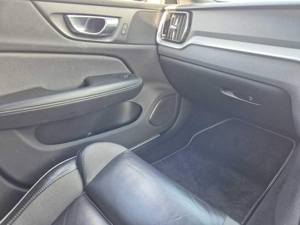 Used Volvo V60 2020 for sale - 76012644: Photo 33