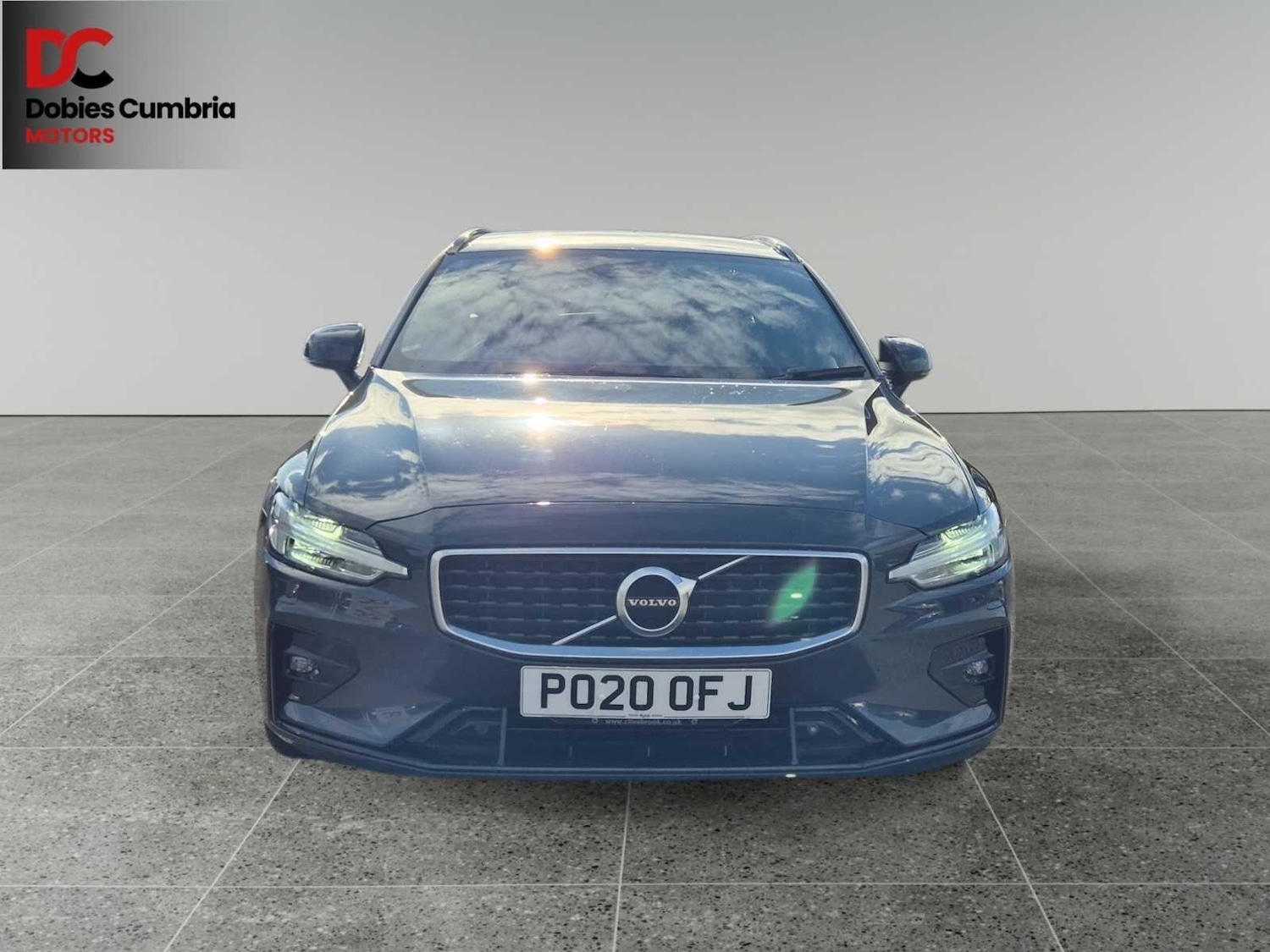 Used Volvo V60 2020 for sale - 76990411: Photo 2