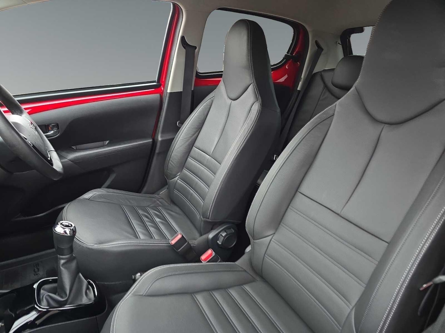 Used Peugeot 108 2016 for sale - 76735140: Photo 11