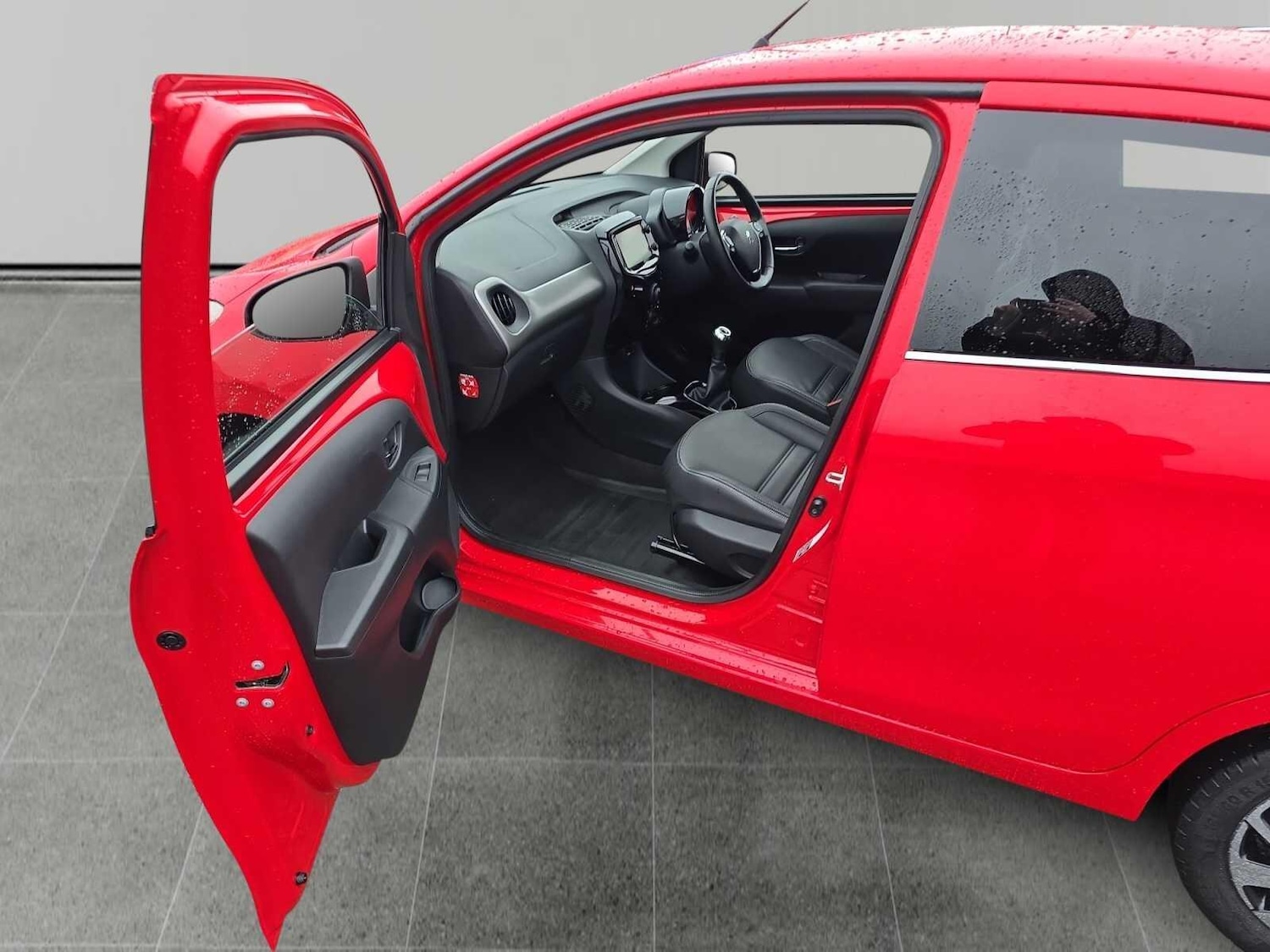 Used Peugeot 108 2016 for sale - 76735140: Photo 9