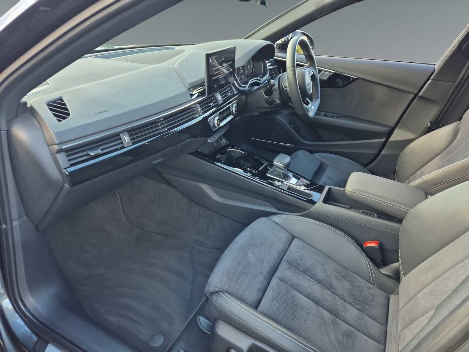 Used Audi A4 for sale - 76996315: Photo 10